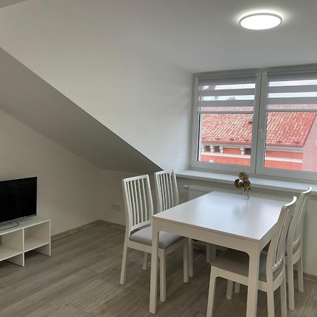 Apartmantt Cheb Exteriör bild
